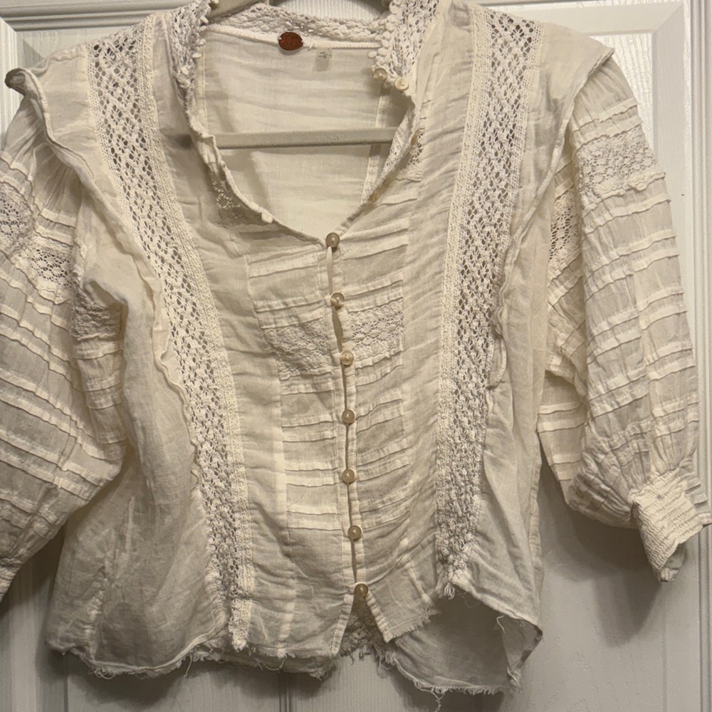 Free People Elegant Off White Lace accented shirt